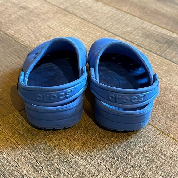 Toddler, Blue Crocs. Size 5/6 C. - Picture 3 of 4